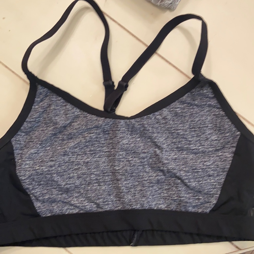 Size L Victoria’s Secret “Pink” sports bra